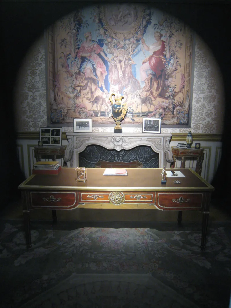 Château d’Estaing — Trompe-l’œil présidentiel